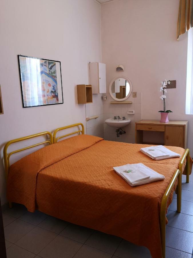 Villa Sorci Rimini Buitenkant foto